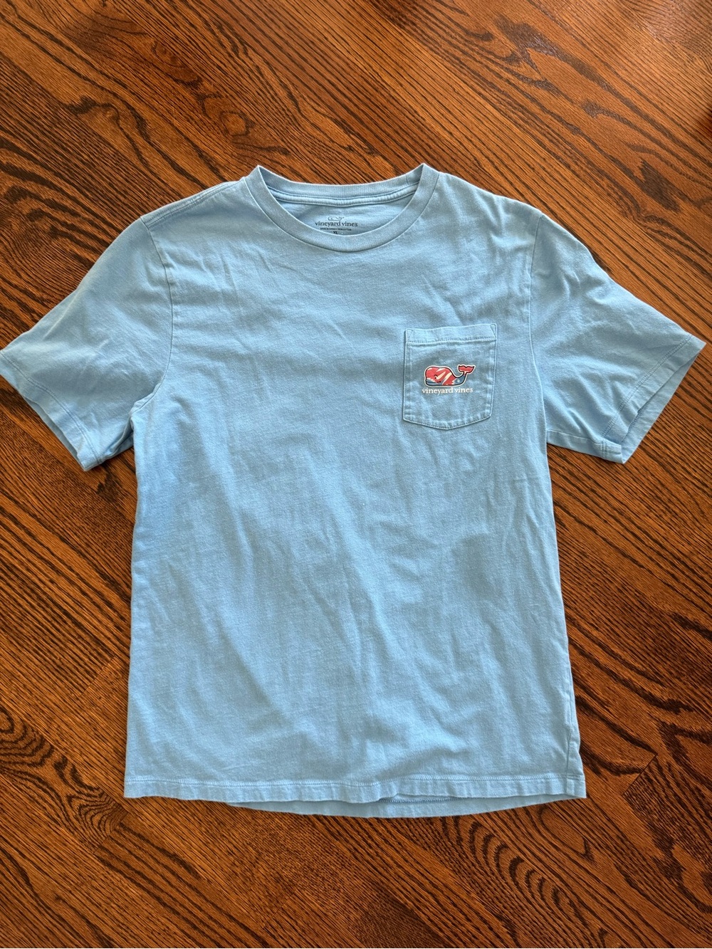 Boys kids blue and pink Vineyard Vines tee shirt size XL